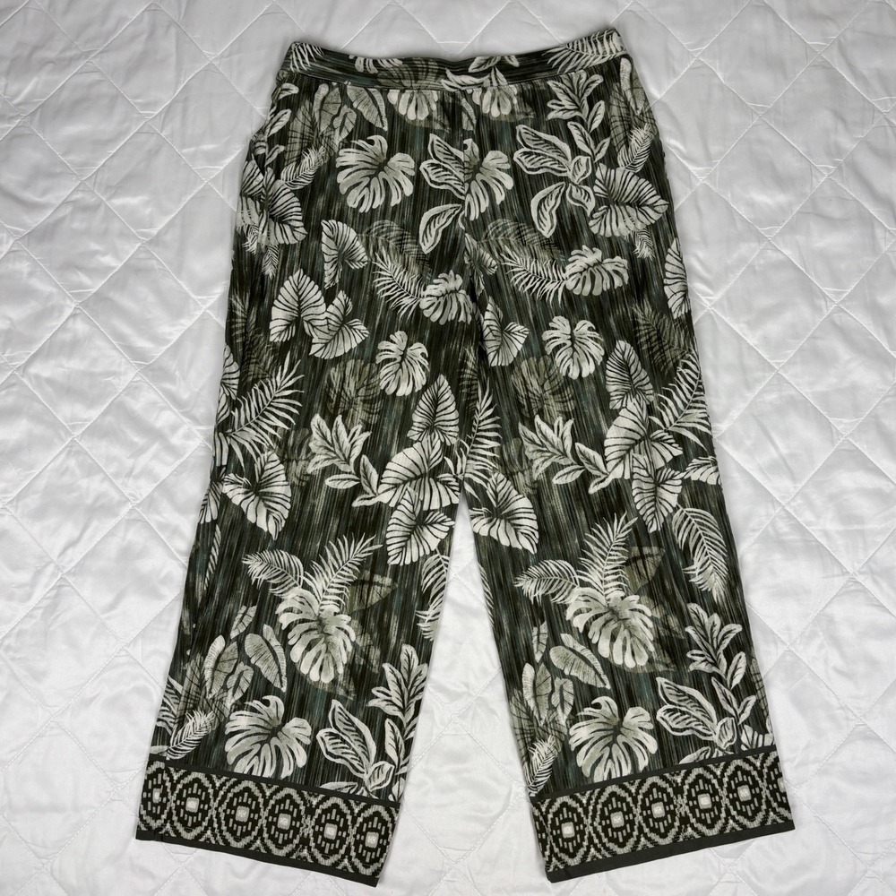 D&Co Beach Tropical Palm Leaf Lounge Set Womens M/L Green Capri Pants Pockets - Picture 7 of 16